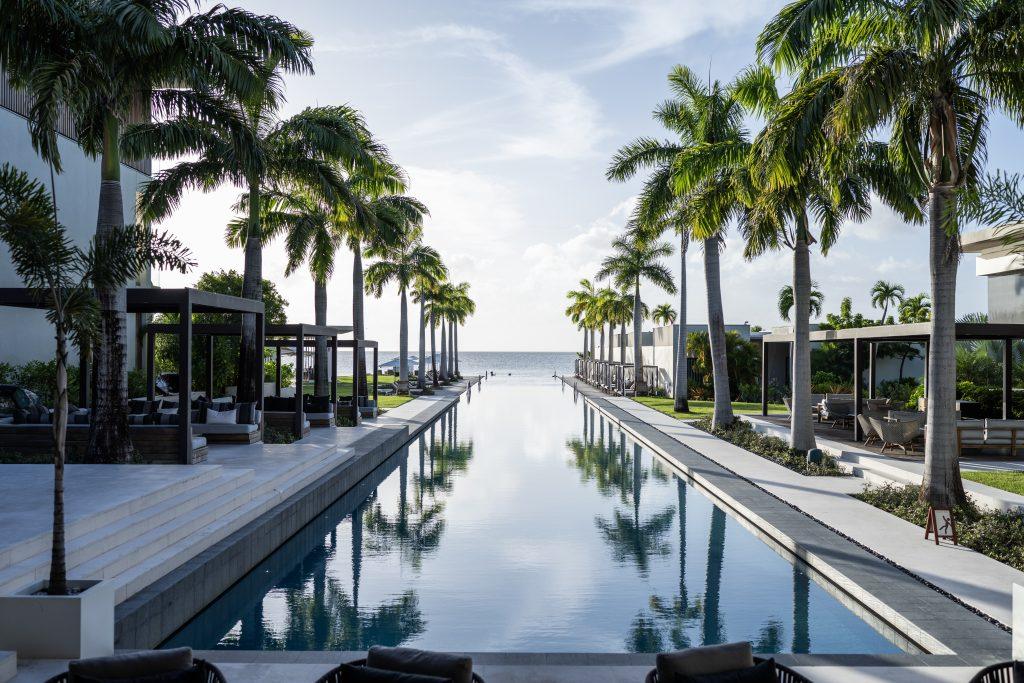 SSGA Pool View 1